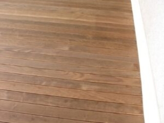 Thermoesche Holzbelag von SECA