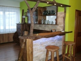 Kellerbar in Eiche rustikal