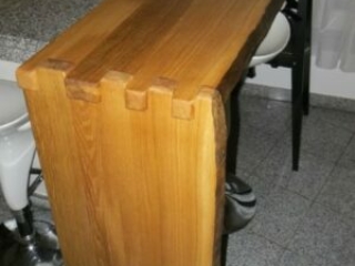 K&uuml;chenbar mit Fingerzinken