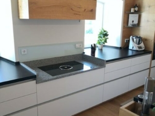 Grifflose Tischlerküche