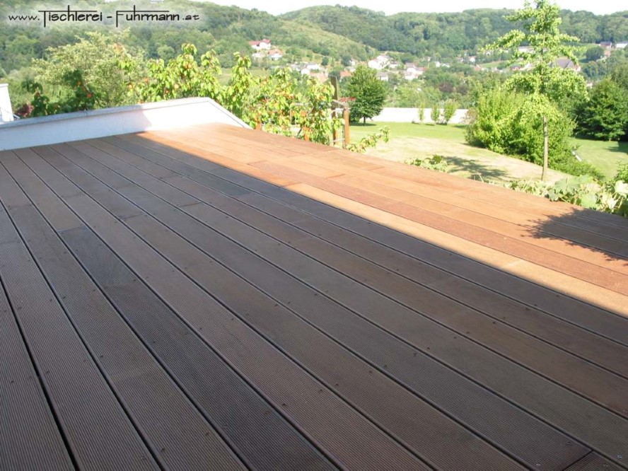 Terrasse mit Teak Holzdielen