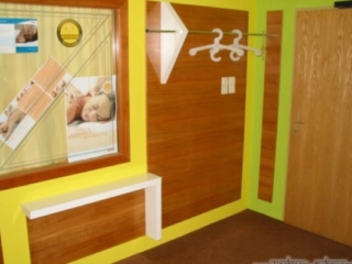 Vorzimmer in Kirsche