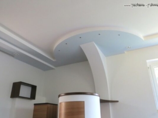 Beleuchtung in den Deckenelementen