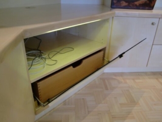 Automatische Schrankbeleuchtung